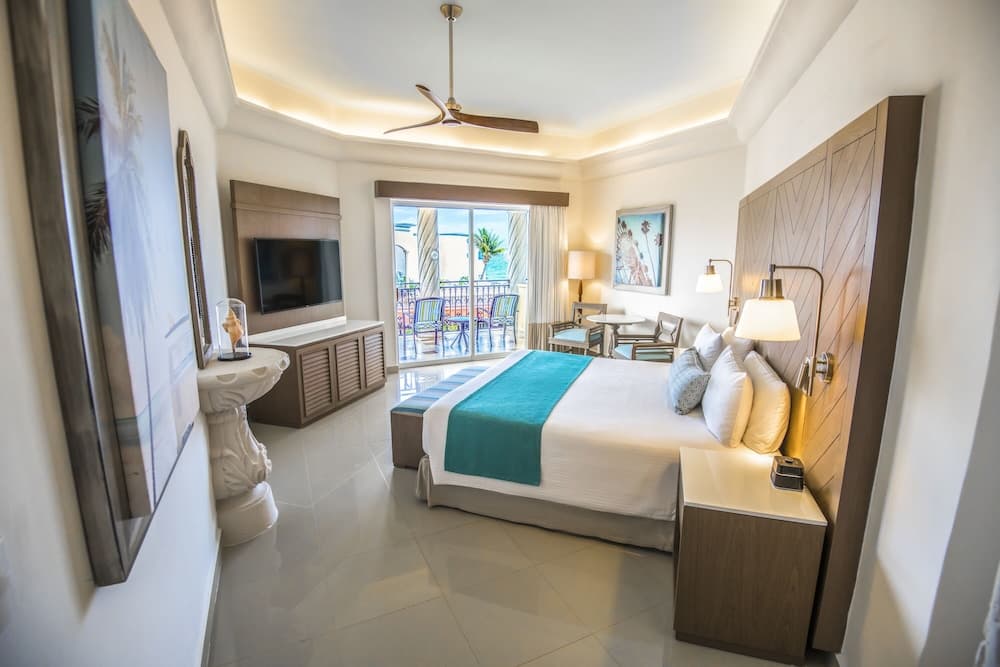 Wyndham Alltra Playa del Carmen Adults Only All Inclusive