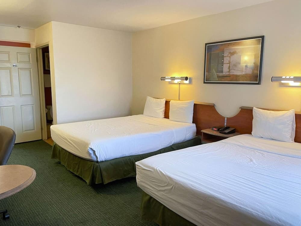 Motel 6 Barstow, CA – I15 and Lenwood Road