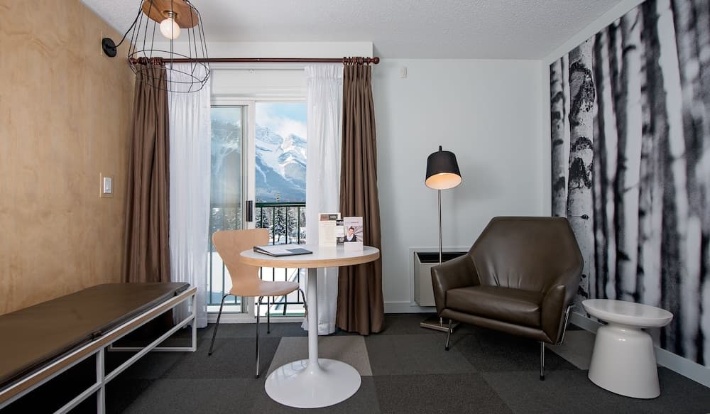 Coast Canmore Hotel & Conference Centre