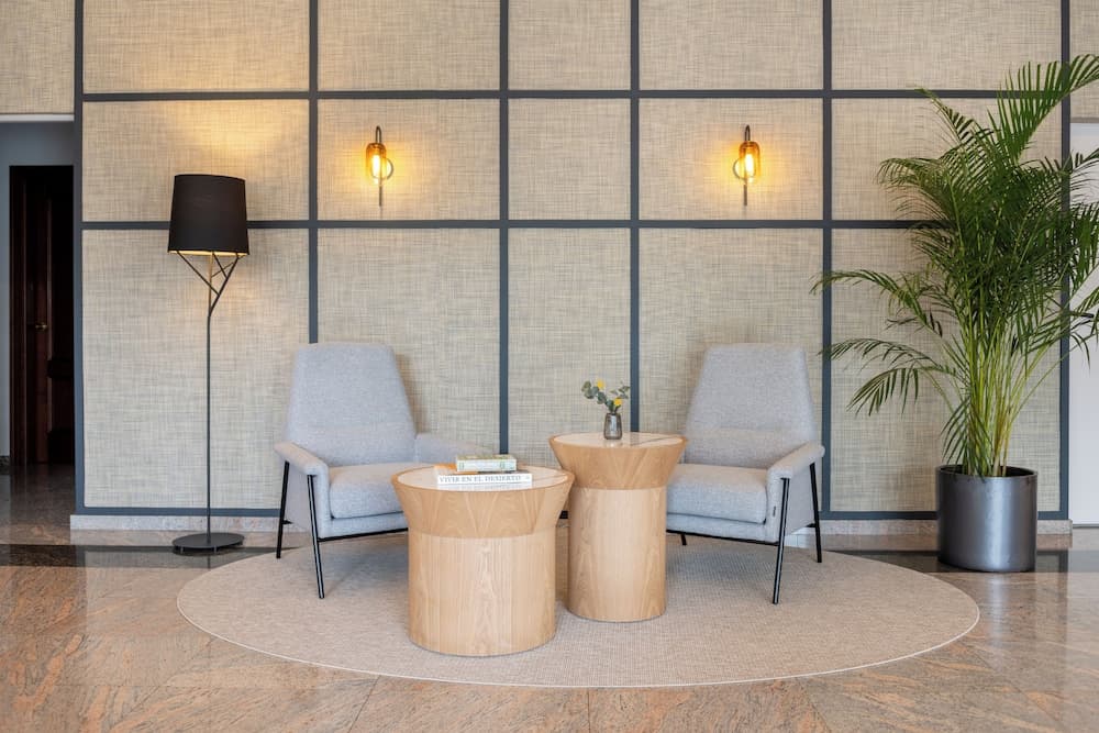 Hotel Santiago Plaza Affiliated by Meliá