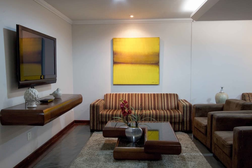 Bristol Exceler Plaza Hotel