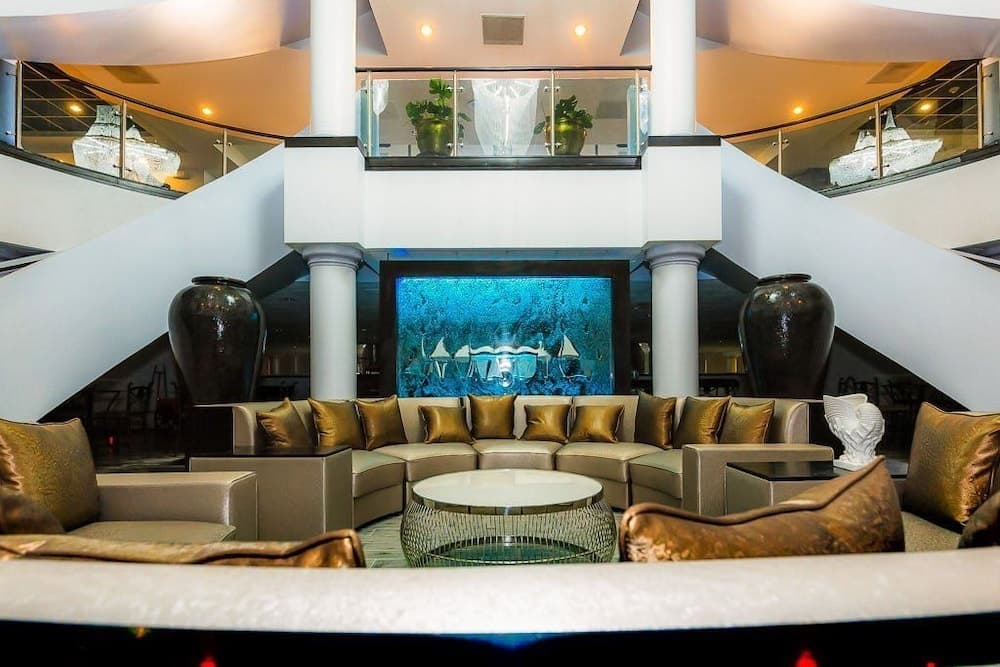 Regalia Hotel & Conference Center