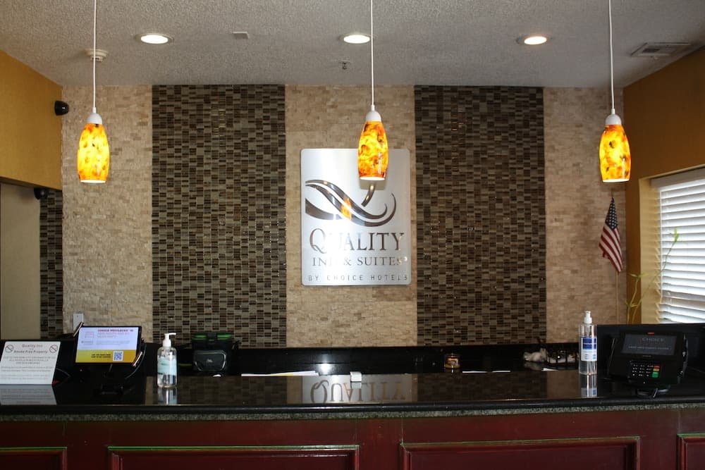 Quality Inn & Suites Wichita Falls I-44