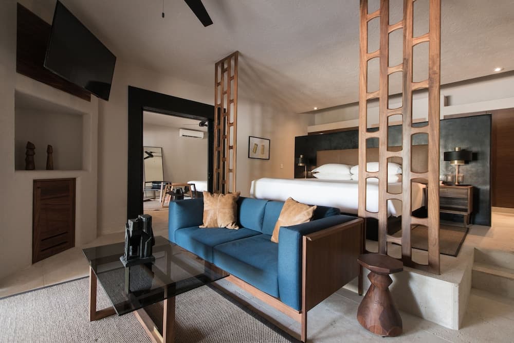 Thompson Zihuatanejo, A Beach Resort, by Hyatt