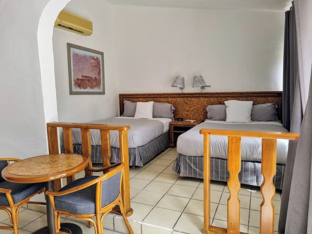 Buena Vista Oceanfront & Hot Springs Resort