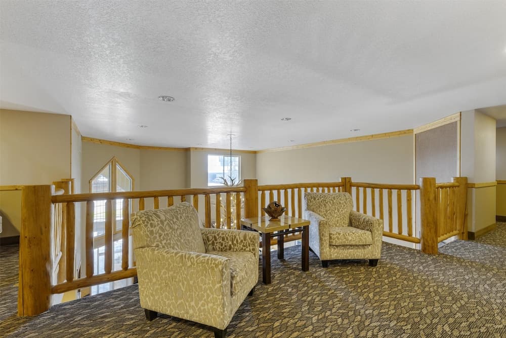 Best Western Plus Riverfront Hotel & Suites