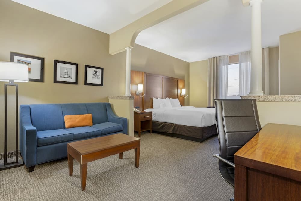 Comfort Suites Houston NW - Vintage Park