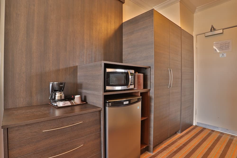 The Garden Hotel & Resort