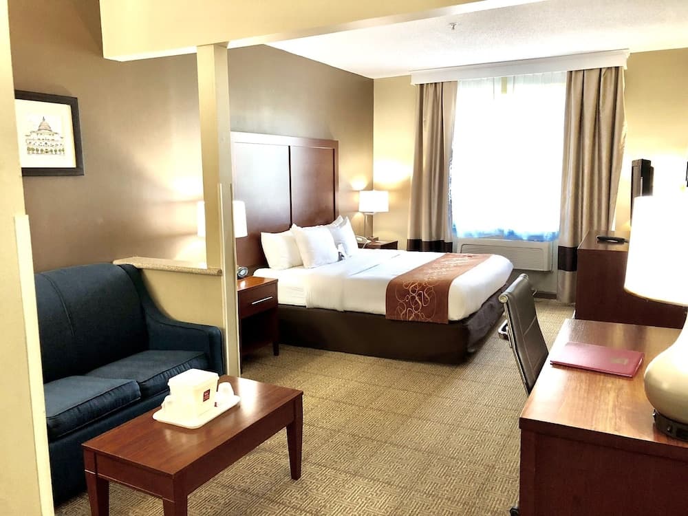 Quality Suites Waldorf