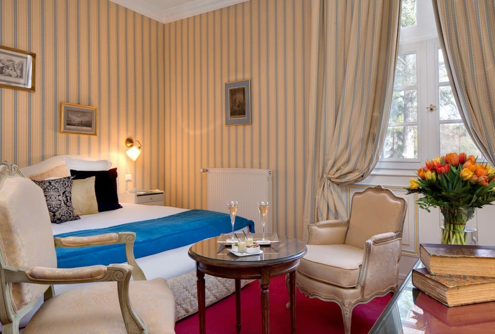 Château De Beauvois - La Maison Younan