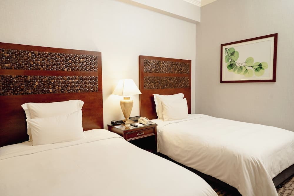 Renai Hotel Kota Bahru (formerly known as The Grand Renai Hotel)