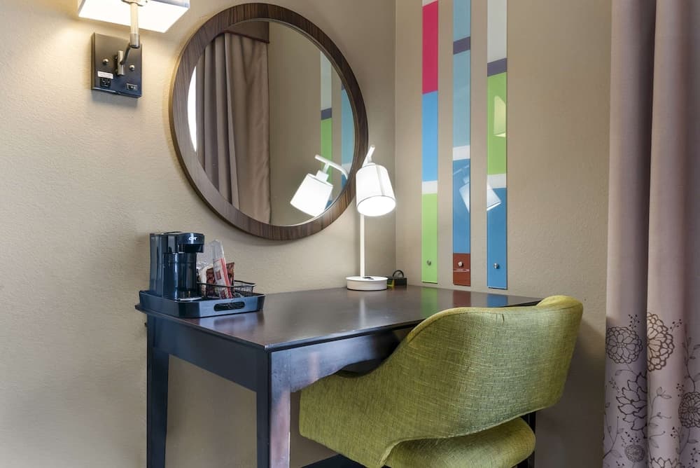 Comfort Inn & Suites Toledo North