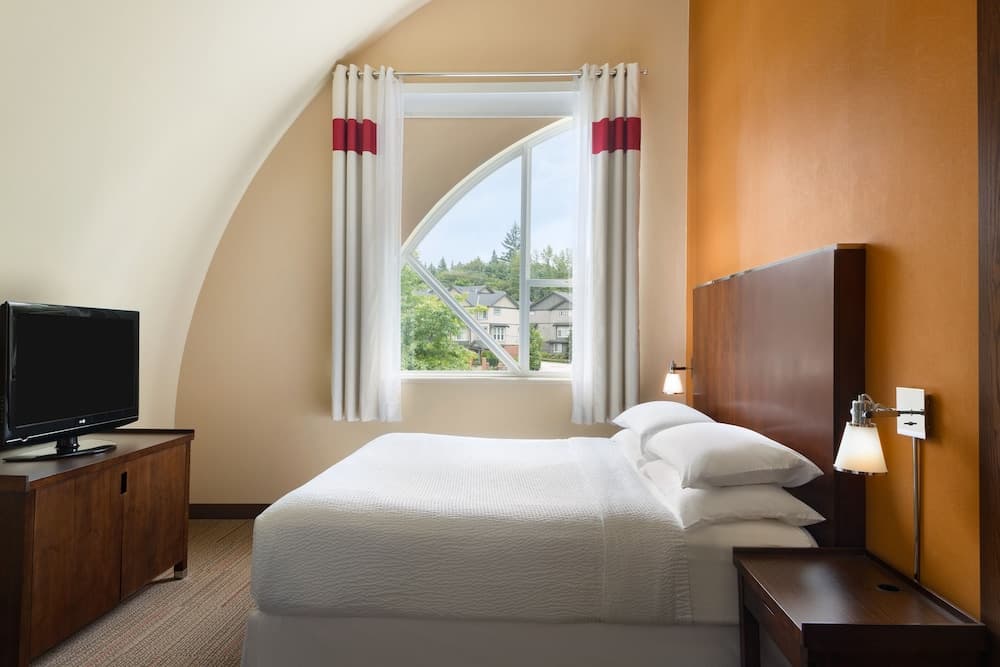 Four Points by Sheraton Surrey