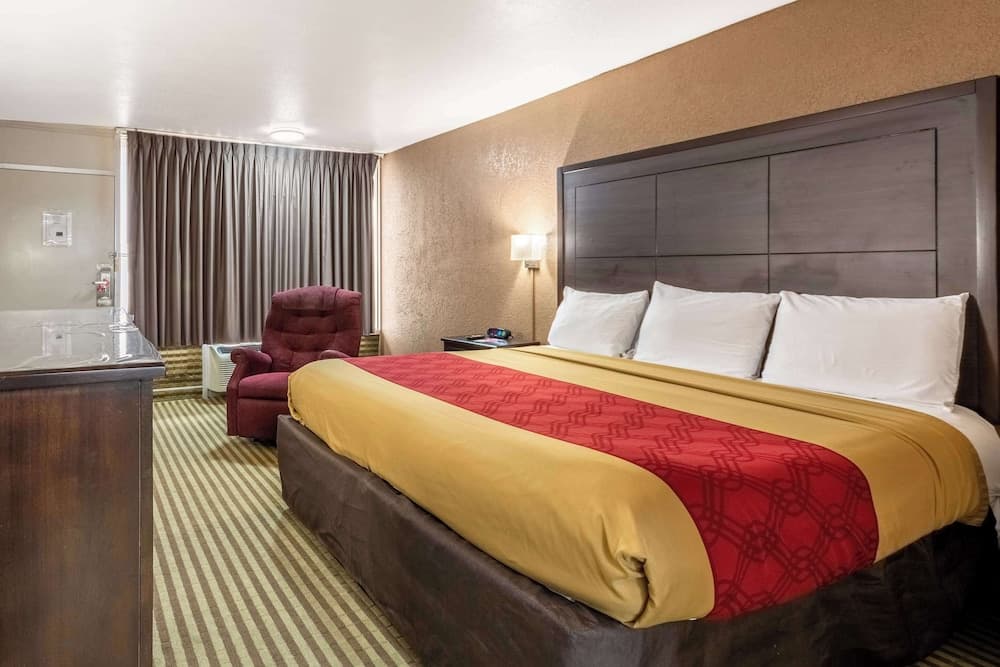 Econo Lodge Winfield