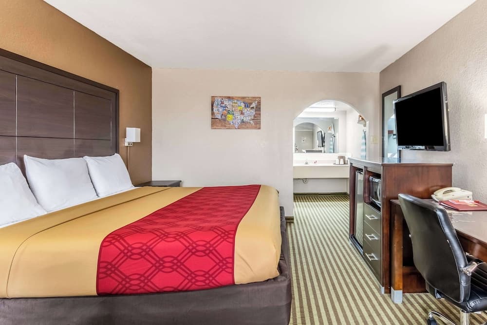 Econo Lodge Winfield