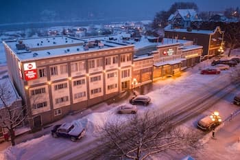 Best Western Plus Baker Street Inn