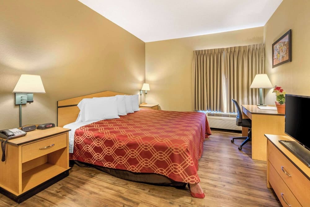 Econo Lodge Colorado Springs near Airport