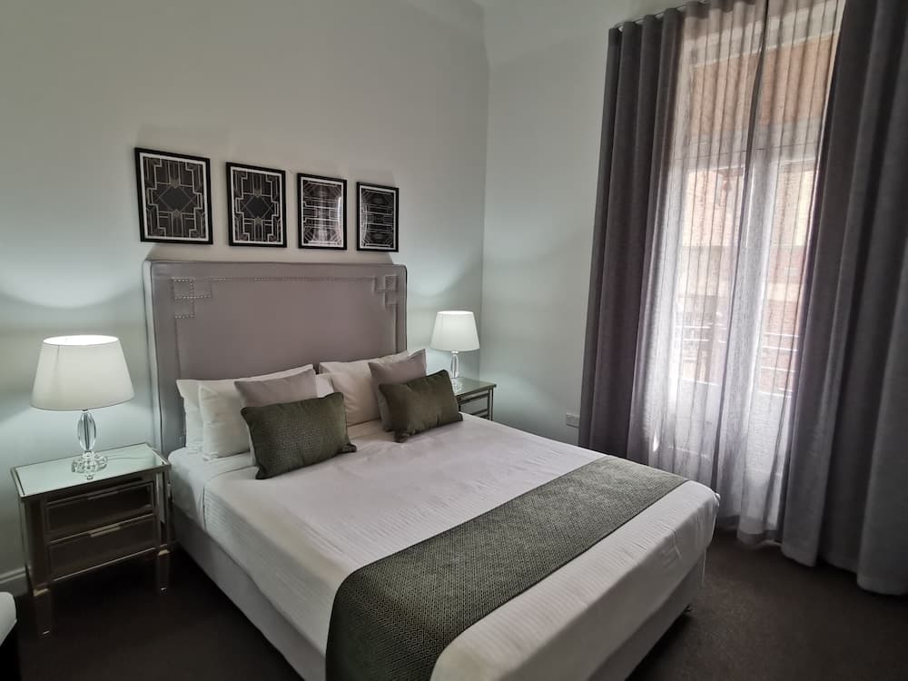 Adelaide Mansions Serviced Apartments