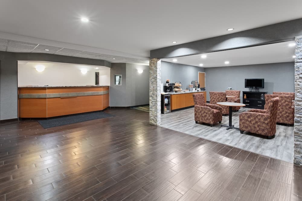 Americas Best Value Inn & Suites Racine