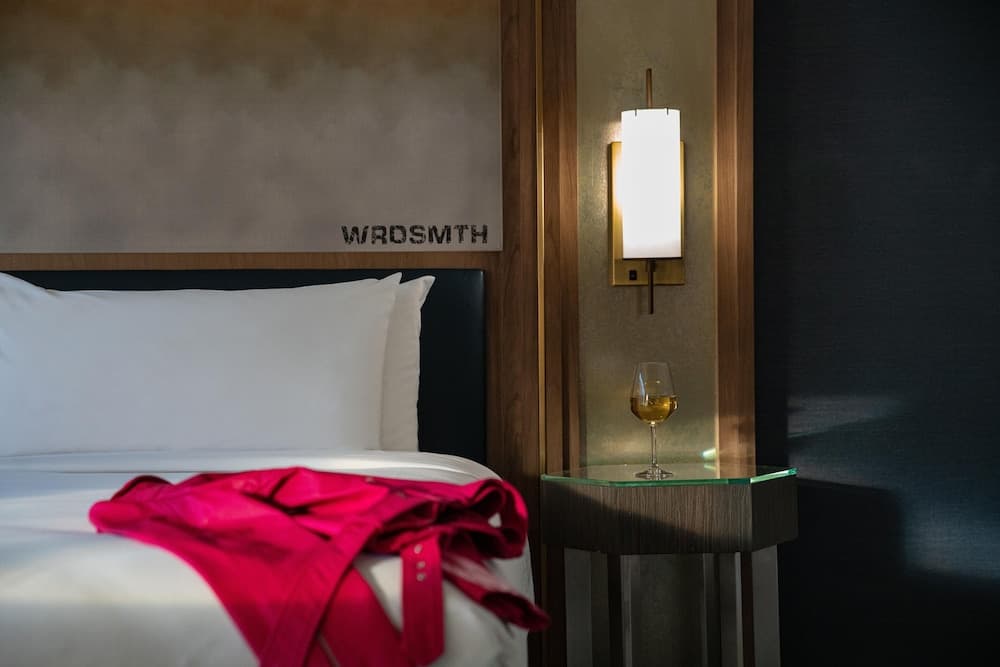 Hotel Dena, Pasadena Los Angeles, a Tribute Portfolio Hotel