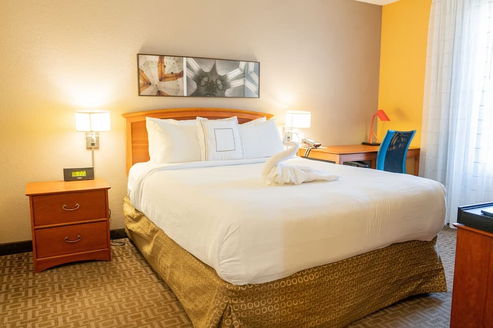 TownePlace Suites by Marriott Dallas Las Colinas