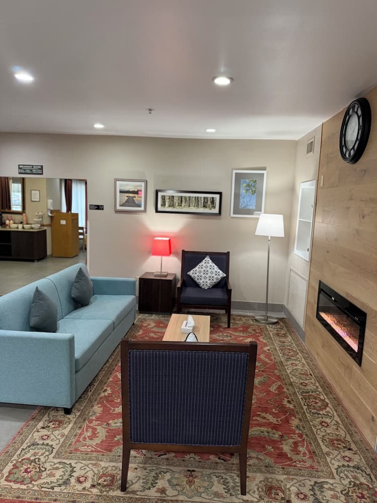 Country Inn & Suites by Radisson, Elgin, IL