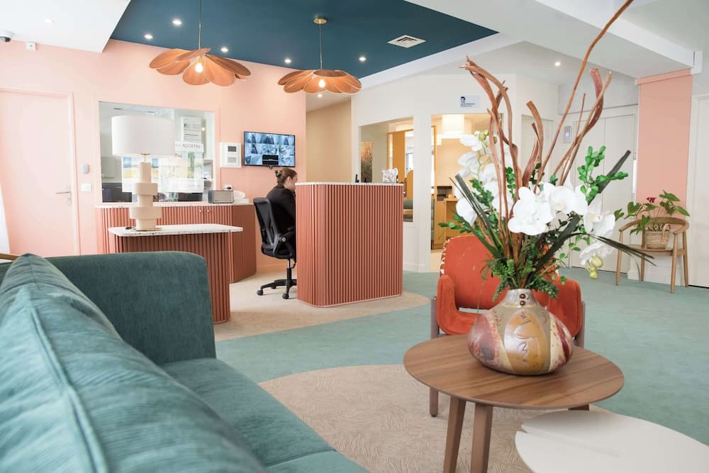 Kyriad Villefranche sur Saone Porte du Beaujolais -Rénové-