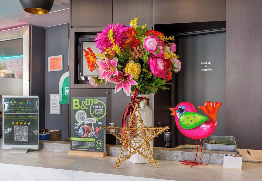 B&B HOTEL Chartres Centre Cathédrale