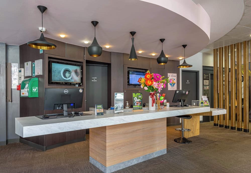 B&B HOTEL Chartres Centre Cathédrale