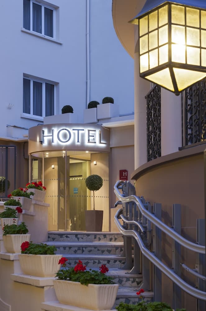 hotel image