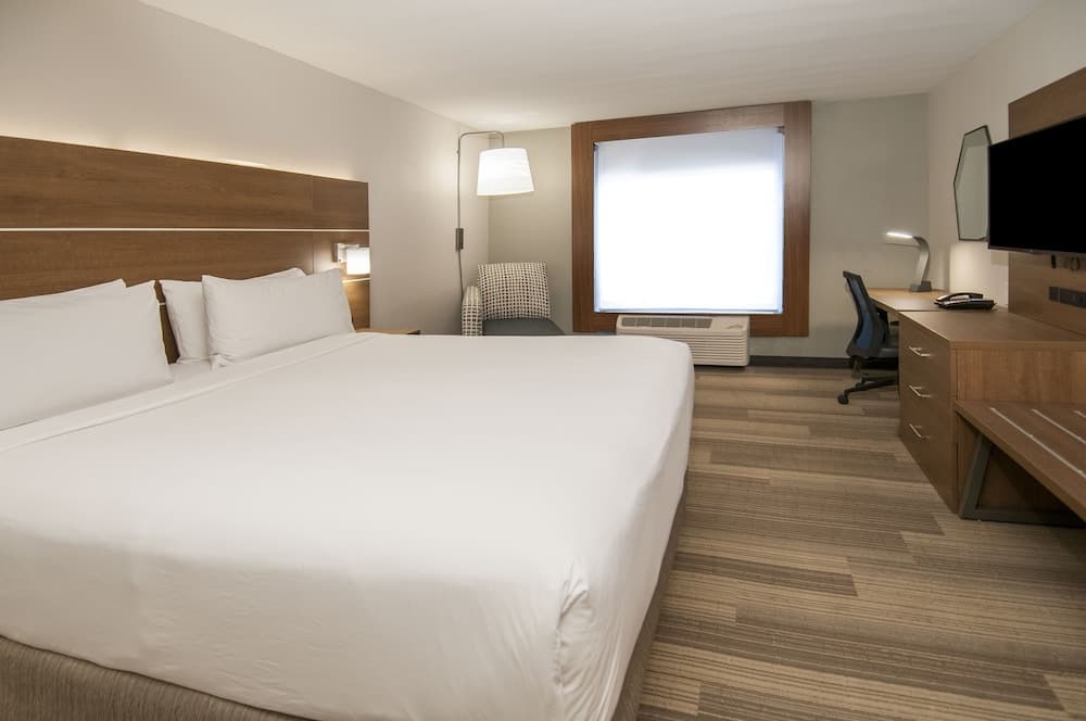 Holiday Inn Express & Suites Plano West - Frisco by IHG