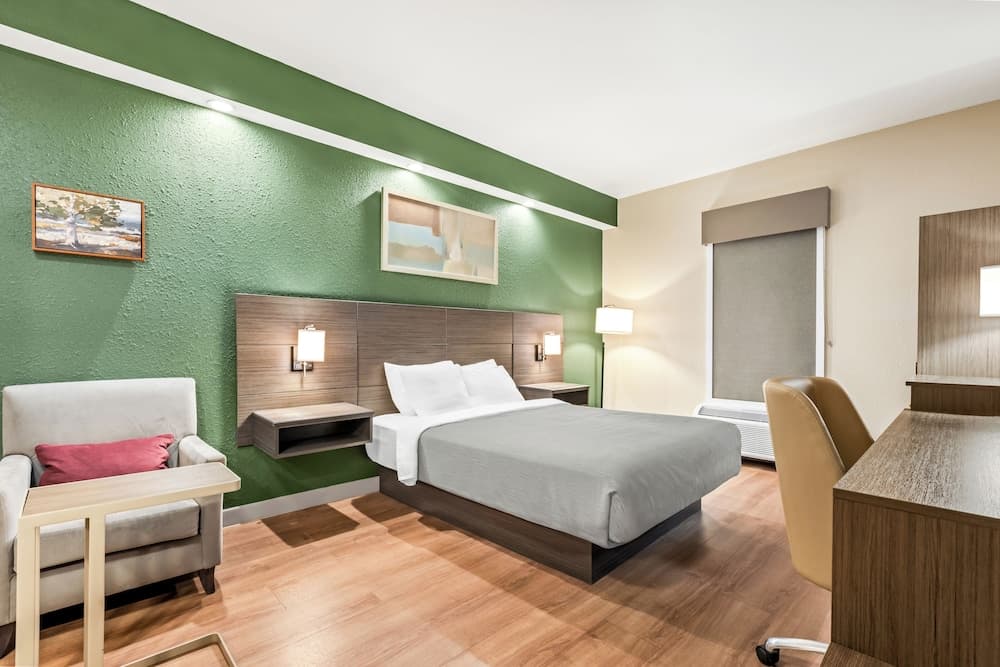 Quality Inn Pooler - Savannah I-95