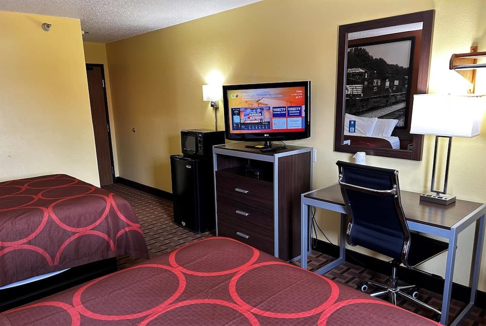 Super 8 by Wyndham Boone