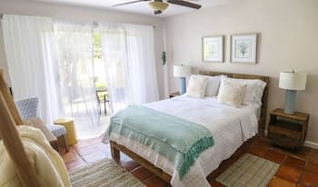 Villa Montana Beach Resort