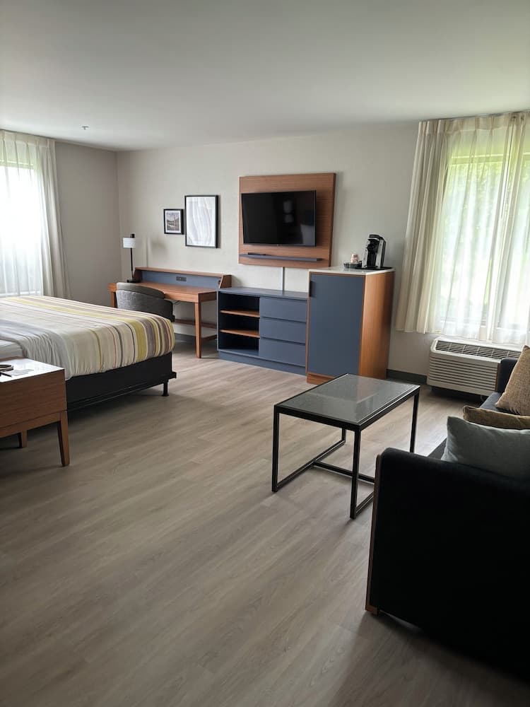 Country Inn & Suites by Radisson, Shelby, NC