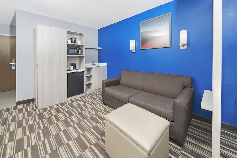 Microtel Inn & Suites by Wyndham Bethel/Danbury