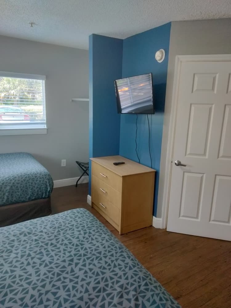 Suburban Studios Stuart near Federal Hwy 1