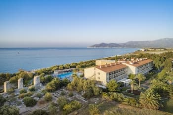 Doryssa Seaside Resort