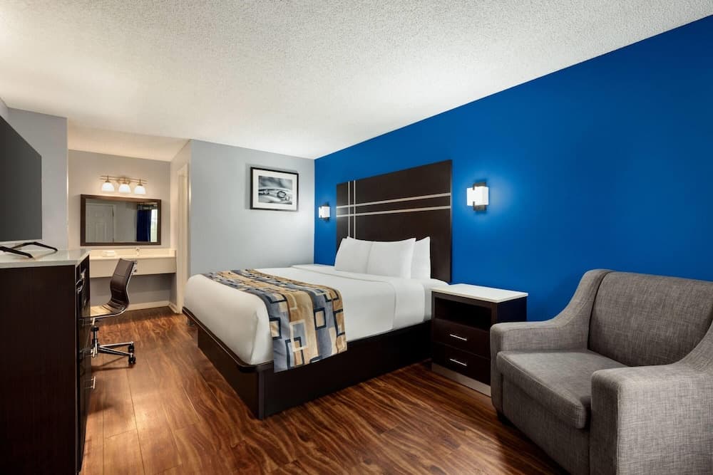 Baymont by Wyndham Albany at Albany Mall