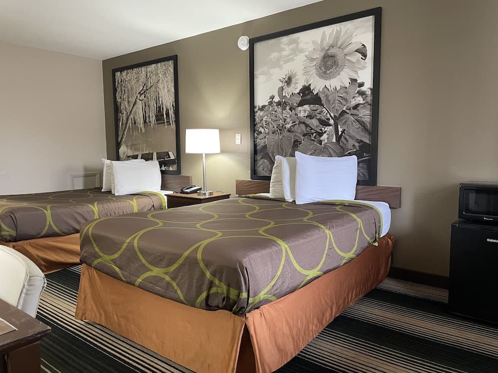 Super 8 by Wyndham Junction City