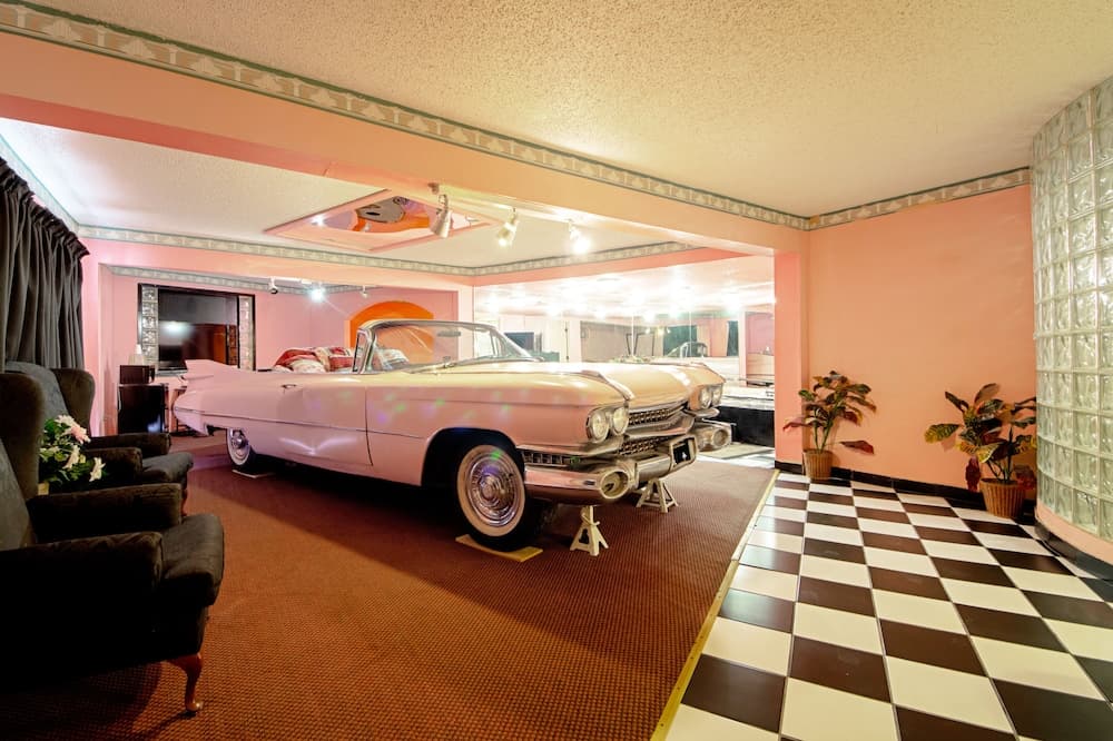 Economy Inn & Suites