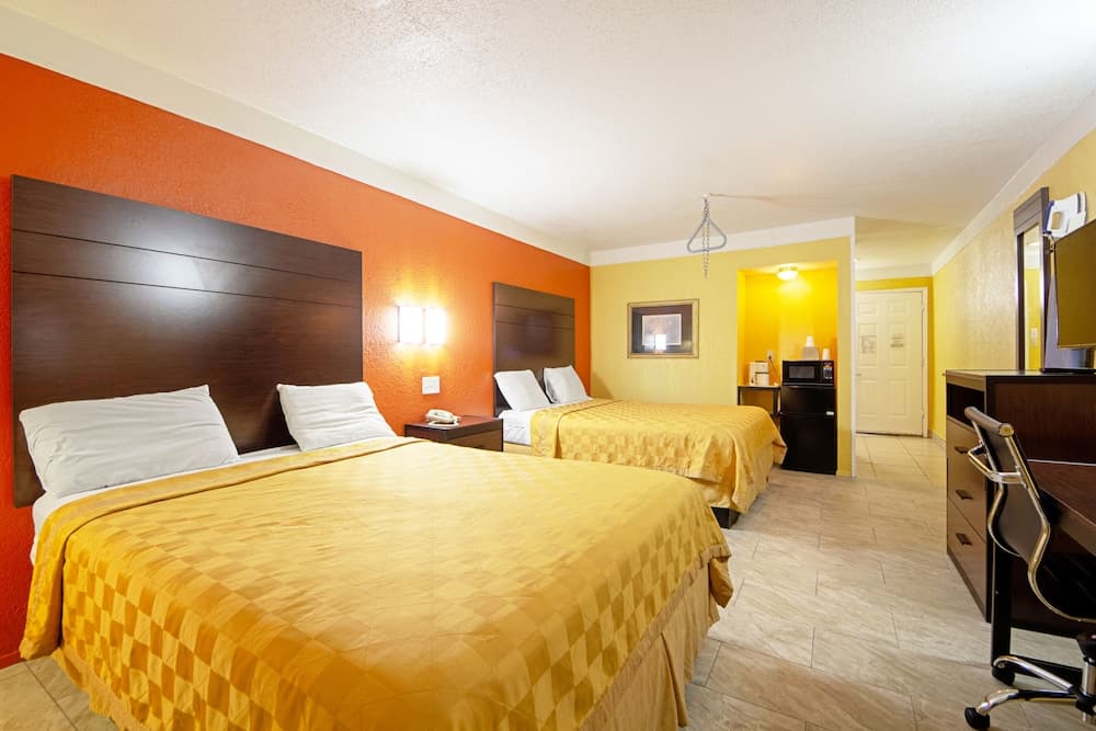 Economy Inn & Suites