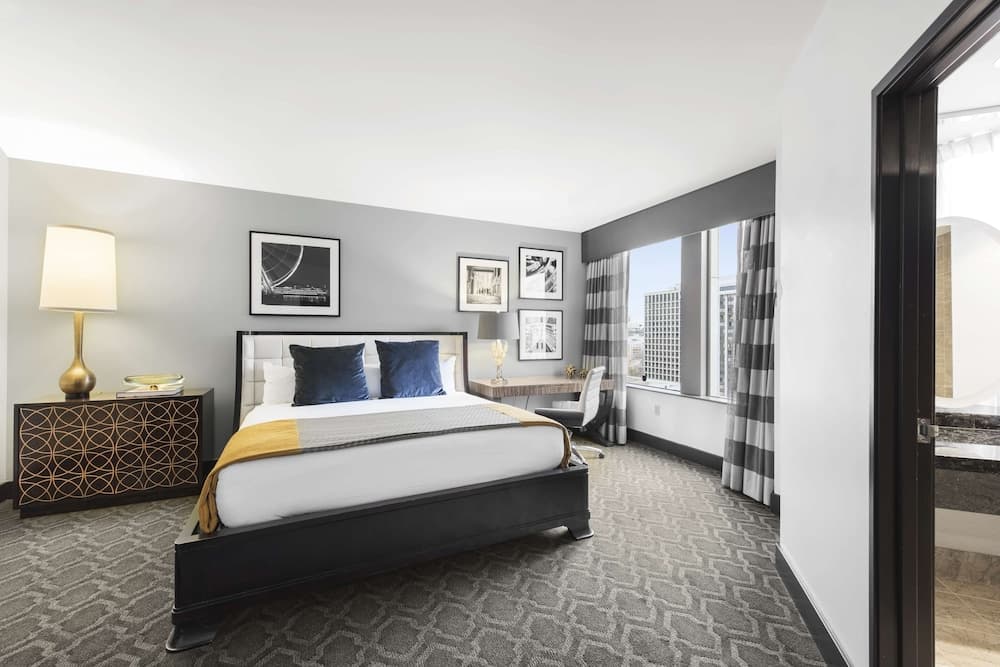 Hilton Motif Seattle