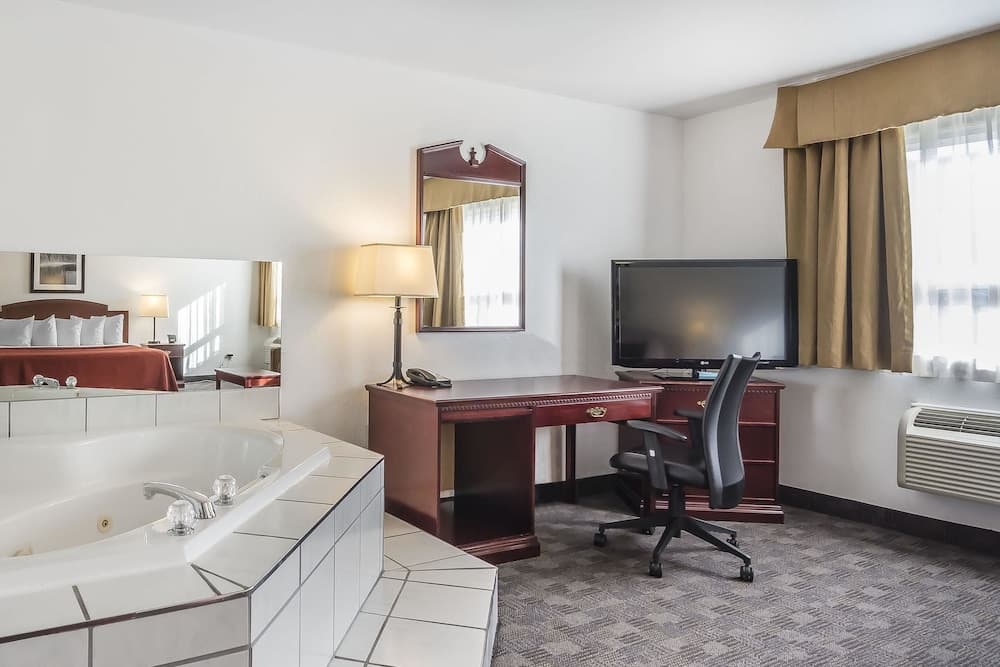 Quality Hotel & Conference Centre