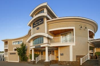Hyannis Harbor Hotel