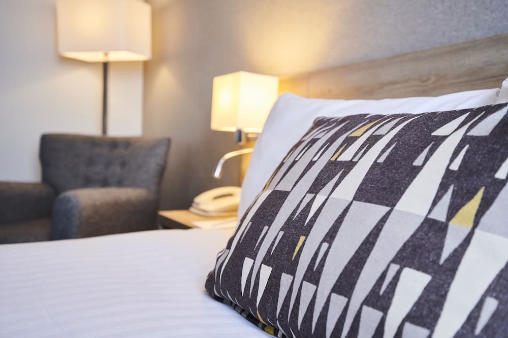 Holiday Inn Ellesmere Port by IHG