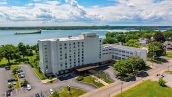 DoubleTree by Hilton Hotel Niagara Falls New York