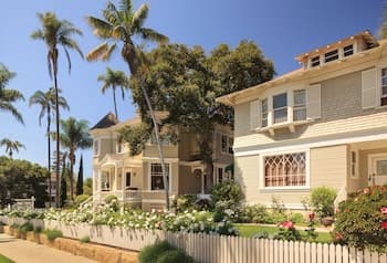 Cheshire Cat Inn & Cottages