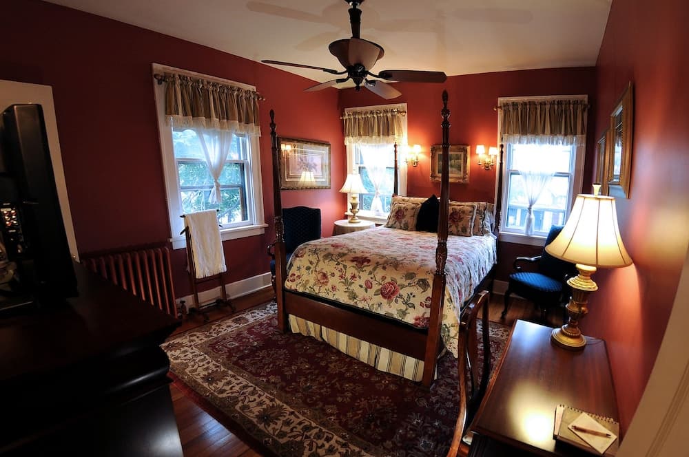 Oliver Inn Bed and Breakfast
