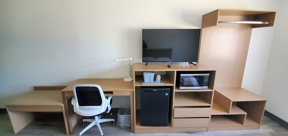 Travelodge by Wyndham Elkhart